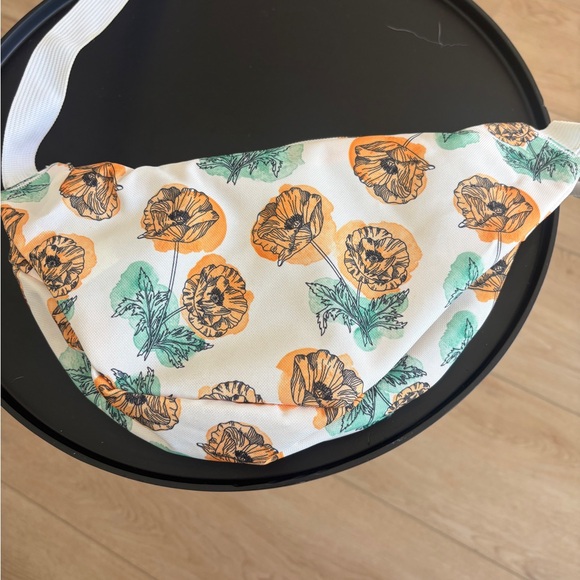 Jansport Poppy Waist Bag - Orange and Green - Picture 2 of 5